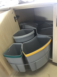 <span class=keywords><strong>Set</strong></span> di Contenitori per Rifiuti da Cucina HW in Plastica, Girevoli a Forma di Ventaglio, Nascosti, Multi-Scomparto per la Classificazione - Product Image 3