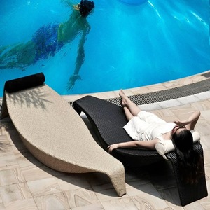 Tumbonas de Ratán PE con Marco de Aluminio y Diseño de Hoja Único, Estilo Nórdico Moderno Sunway, <span class=keywords><strong>para</strong></span> Playa y Hotel - Product Image 4