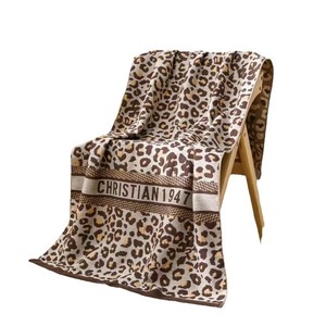 Best Seller 80x160cmof Toallas <span class=keywords><strong>de</strong></span> baño <span class=keywords><strong>de</strong></span> algodón Colores personalizados Jacquard absorbente Toallas <span class=keywords><strong>de</strong></span> baño suaves baratas <span class=keywords><strong>Toalla</strong></span> <span class=keywords><strong>de</strong></span> playa Jacquard - Product Image 5