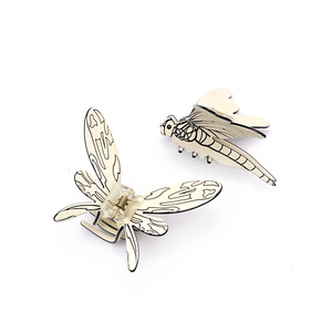CANAYUAN Diseño Personalizado, Pinza de Pelo de Acetato con Grabado de Libélula y Mariposa de Doble Capa de 9 cm, Venta al por Mayor Personalizada - Product Image 1