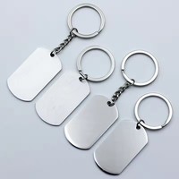 Porte-clés avec étiquette de chien Kawaii en métal vierge personnalisé texte gravé au laser, porte-clés de couple en forme de coeur en peluche 2pc.