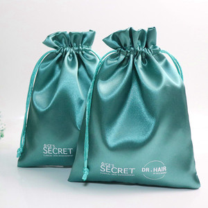 Sacs de luxe en satin de soie à cordon coulissant pour perruques, sacs en satin personnalisés avec logo pour lingerie et cheveux - Product Image 2