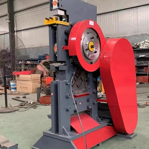 ZHIXIN QA32 Macchina Multifunzionale per Lavorazione del Ferro - Costruzione in Acciaio, Spessore Massimo di Taglio 8-14mm, Punzonatrice e Cesoia per Metallo - Product Image 2