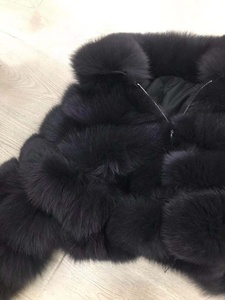 Abrigo corto de piel de zorro para mujer, chaqueta de cuello peludo cálido de invierno a la moda - Product Image 5