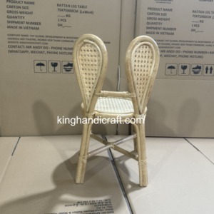 Silla Infantil de Ratán Hecha a Mano, Elegante y Duradera, Ecológica, para Eventos, Fiestas y Bodas, Alquiler de Muebles - Product Image 3