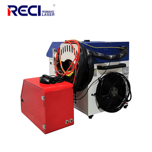Machine de soudage, de nettoyage et de découpe au laser à fibre 4 en 1 à grande vitesse, petite machine, vente chaude, facile à déplacer - Product Image 5