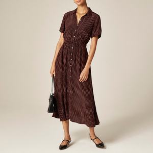 เดรสเชิ้ตมิดิลำลอง Cerise ผ้าเครปเดอชีนลายดอกไม้ แต่งลูกไม้ปัก ผ้าระบายอากาศ เอวทรงธรรมชาติ สไตล์ฤดูร้อน - Product Image 1