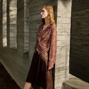 Elegante <span class=keywords><strong>Conjunto</strong></span> de Top Largo con Estampado Floral Vintage para <span class=keywords><strong>Mujer</strong></span>, Falda de Satén de Cintura Alta, Atuendo Casual de <span class=keywords><strong>Dos</strong></span> <span class=keywords><strong>Piezas</strong></span> - Product Image 2