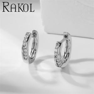 Pendientes Lakol EP5627 Diseño 2025 Chapados en Oro Real, Simples y Elegantes para Mujer - Product Image 1