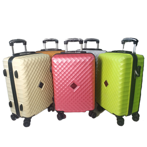 Offre Spéciale de luxe ABS bagages valise <span class=keywords><strong>voyage</strong></span> 3 pièces ensembles avec roues amovibles en Arabie Saoudite avec grand logo - Product Image 2