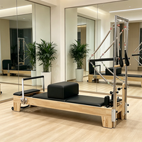 Reformer Pilates Commercial en Chêne Haute Performance avec Demi-Tourneuse, Contrôle Précis de la Résistance, Portable et Réglable pour la Santé et la Condition Physique