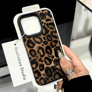 Elegante Custodia per iPhone con Stampa Leopardata Marrone Adatta per iPhone 17 16 15 Pro Max Cover Posteriore in Ecopelle per Donne - Product Image 6