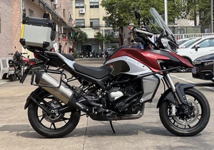 Motocicleta de Gasolina QJMOTOR Xiao 750 de 750cc, Refrigerada por Agua, Bicilíndrica, ADV, Apta para Todas las Condiciones de Carretera y Viajes de Larga Distancia - Product Image 2