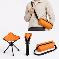 Tragbarer Outdoor-Camping-Dreifach-Klapphocker aus 600D Oxford-Gewebe mit 360-Grad-Drehung für den Großhandel