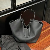 Sac seau à bandoulière en cuir véritable haut de gamme pour femme, style tendance 2026, grande capacité, avec logo personnalisé