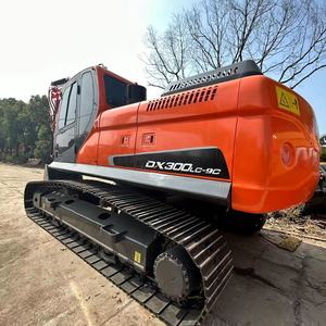 Engin lourd d'occasion Excavatrice sur chenilles Doosan DX300 à bas prix Excavatrice Doosan DX300 d'occasion à vendre - Product Image 2