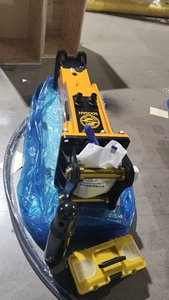 Martillo Hidráulico SB30, Rompedor de Concreto, Martillo Demoledor, Trituradora de Concreto de Alta Calidad, Cincel para Maquinaria de Construcción Nueva - Product Image 4