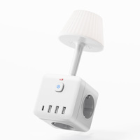 Multiprises avec veilleuse 3 couleurs, design cube, pour chambre d'hôtel, vente en gros B2B, logo personnalisé, fournisseur d'usine