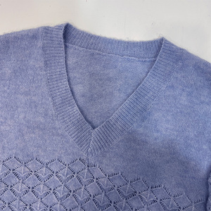 <span class=keywords><strong>Pull</strong></span> tricoté doux pour femme, col <span class=keywords><strong>en</strong></span> V, manches longues, couleur unie, style décontracté et confortable, grande taille, design oversize - Product Image 3