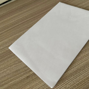 Papier offset sans bois de haute qualité blanc brut 67 g/m²/77 g/m²/97 g/m² pour l'impression de livres et de cahiers - Product Image 4