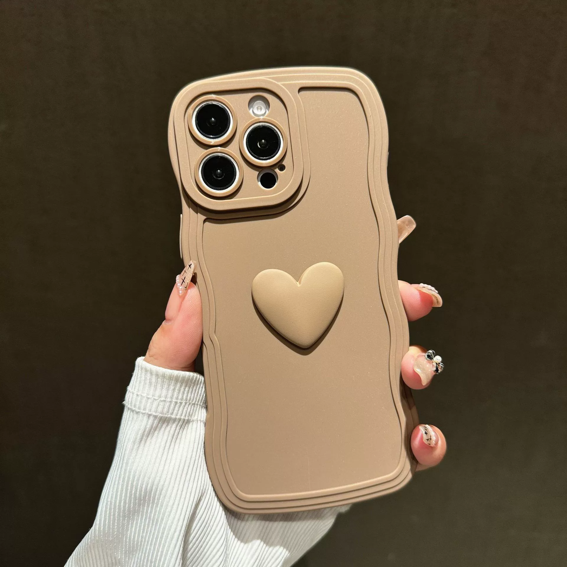 สีน้ำตาล