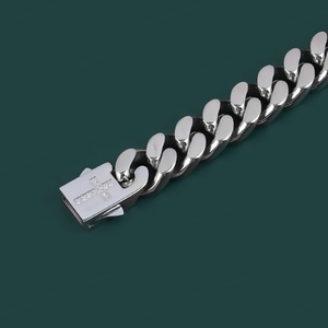 Pulsera de Acero Inoxidable Pulido de Alta Calidad para Hombre, Cadena Cubana, Venta al por Mayor, Brazaletes Gruesos Personalizados con Cruz de Circonitas - Product Image 3