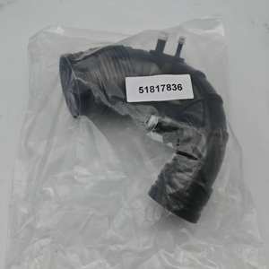 Turbo 135 145 180 HP manga de succión Flexible 51817836 para <span class=keywords><strong>Fiat</strong></span> <span class=keywords><strong>Abarth</strong></span> <span class=keywords><strong>500</strong></span> 1,4 autopartes venta al por mayor Yomi SUMINISTRO DE Yomi al por mayor - Product Image 2