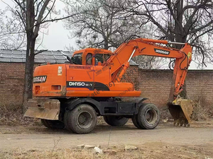 En stock, faible nombre d'heures de fonctionnement, pelle sur pneus DOOSAN DH150W-7 DH150W de 15 tonnes avec cabine climatisée pour la construction routière - Product Image 6