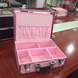 Hộp Đựng Mỹ Phẩm Trang Điểm Studio Được Chiếu Sáng Vali Tàu Nhỏ + Gương 4LED - Product Image 2