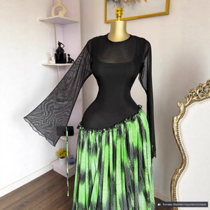 ชุดเดรสแม็กซี่แขนยาวผ้าตาข่ายสำหรับผู้หญิงชุดเดรสผ้าชีฟองพิมพ์ลายไม่สมมาตร - Product Image 5