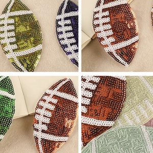 Atacado <span class=keywords><strong>8</strong></span> Cores Nova Venda Quente Lantejoulas NFL Bola Patches Bordado Glitter Lantejoula Futebol Ferro no <span class=keywords><strong>Patch</strong></span> Costura <span class=keywords><strong>Patch</strong></span>