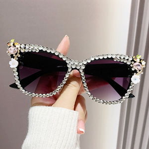 Nouvelles lunettes de soleil pour femmes avec verres en cristal diamant effet œil de chat UV400, lunettes de soleil scintillantes avec strass - Product Image 3