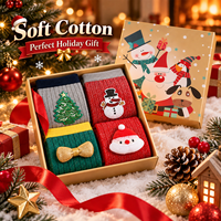 4 paires de chaussettes de Noël pour enfants, coffret cadeau, chaussettes en coton doux, ensemble de chaussettes de Noël à motifs de dessins animés pour garçons et filles, cadeaux de Noël