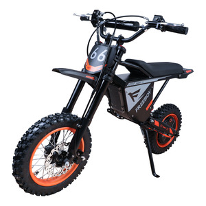 Motocicleta Eléctrica Y66 48V 30Ah de Largo Alcance con Frenos de Disco Hidráulicos y Neumáticos de 12 Pulgadas, Disponible en Stock en EE. UU. y Europa - Product Image 1