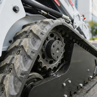 Chargeuse compacte sur chenilles V2000 robuste de 75 CV avec moteur Cummins et hauteur de déchargement de 2000 mm pour les travaux municipaux et l'aménagement paysager CE