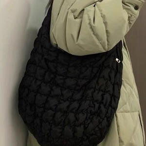 กระเป๋าสะพายข้างลายเมฆ ผ้าไนลอนสีขาว ปิดด้วยซิป ใช้ได้ทุกวัน กระเป๋าสะพายไหล่ผู้หญิง ความจุขนาดใหญ่ น้ำหนักเบา - Product Image 3