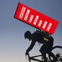 Drapeaux publicitaires personnalisés de haute qualité montables sur sac à dos, bannières de cyclisme extérieures, impression de logo personnalisé pour les promotions commerciales