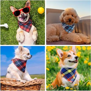 Bandana triangulaire pour chien en polyester respirant et doux avec logo personnalisé, idéal pour les cadeaux - Product Image 4