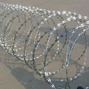बीटीओ-22 रेजर वायर बाड़/रेजर कांटेदार तार/गैल्वनाइज्ड कॉन्सर्टिना रेजर वायर - Product Image 4