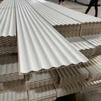 Panneau mural cannelé en bois plastique composite PVC WPC de style moderne