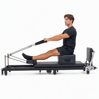 Machine de Pilates Reformer, équipement de fitness avec design portable, surface antidérapante, entretien facile.