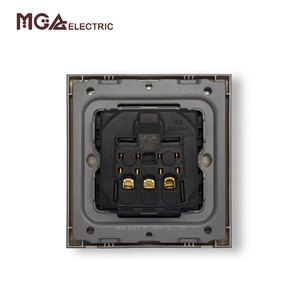Enchufe de Pared Schuko Gris Cepillado MGA, 16A 250V, Certificado CE, Alemán, Empotrado, 86*86mm, para Instalación Eléctrica en Hogares y Hoteles - Product Image 3
