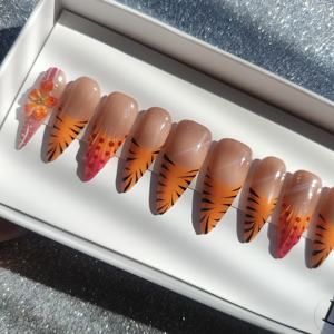 Verano Shell mariposa hecho a mano acrílico prensa uñas lujo almendra ataúd ojo de gato Stiletto estilo francés cubierta completa pegamento dedo - Product Image 2