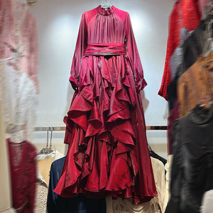 Bettergirl 2025 outono inverno novo nicho plissado onda irregular lótus folha borda comprimento vestido - Product Image 1