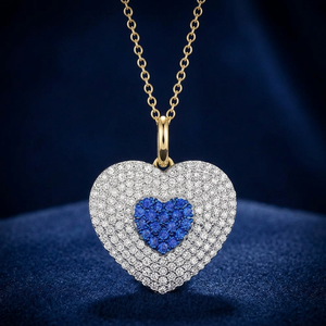 Collar con colgante de corazón con zafiro azul en el centro y diamante en oro chapado en 18K para mujer, estilo de lujo - Product Image 3
