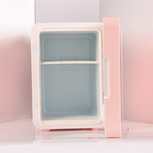 Battery Powered Cosmetic Makeup Small Beauty Mirror Skin Care Refrigerator Make up Mini Fridge