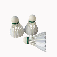ST NO 10 Volants de badminton en plumes de canard - Bien faits, frappe douce, vol stable, parfaits pour l'entraînement en salle