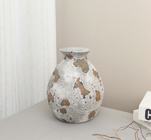 Wholesale Rough Ceramic <strong>Vase</strong> with <strong>Zebra</strong> Pattern Design Desktop Tabletop Ornament for Home Decoration by Manufacturers - Product Image 4