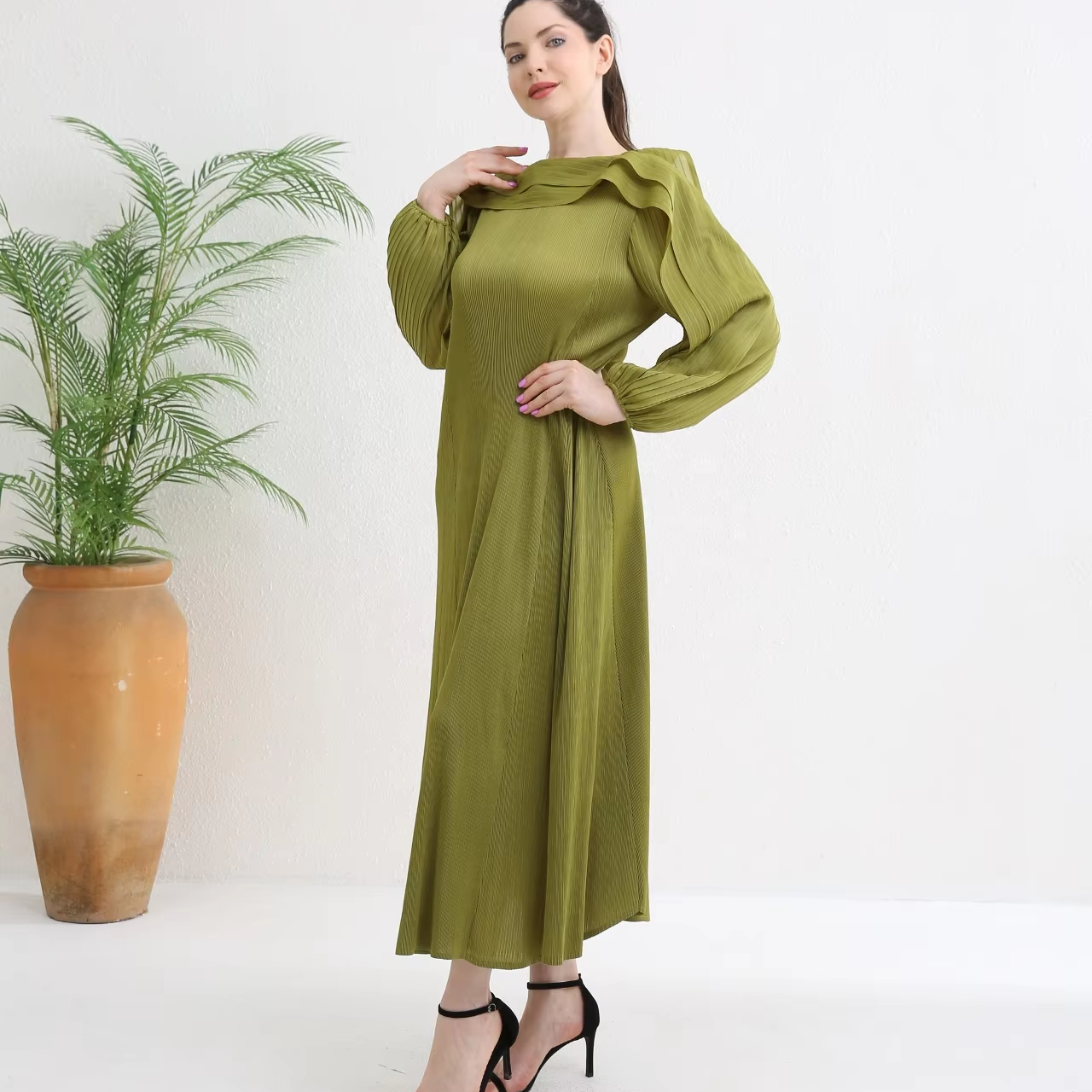 Buy In Bulk Plus Size Olive Green Maxi Dress Romantic Sequins, Chiffon  Fabric | Alibaba.com