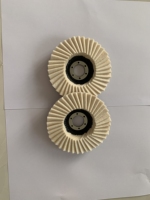 5 pouces X 7/8 "tonnelle laine feutre rabat disque de polissage feutre disque roue de polissage pour 125 meuleuse d'angle pour polir le verre métallique
